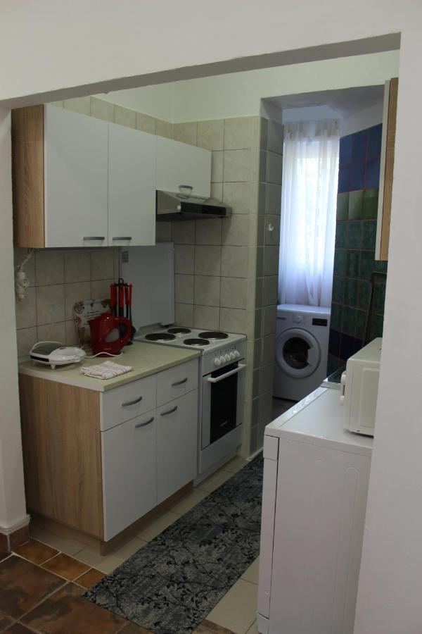 Apartment Mis Floura Fiume Esterno foto