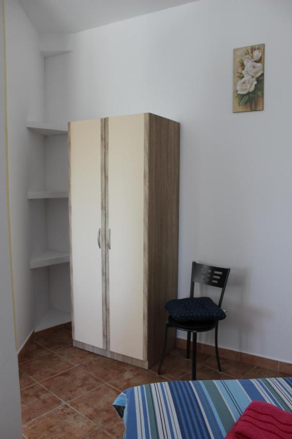 Apartment Mis Floura Fiume Esterno foto