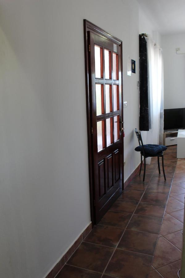 Apartment Mis Floura Fiume Esterno foto