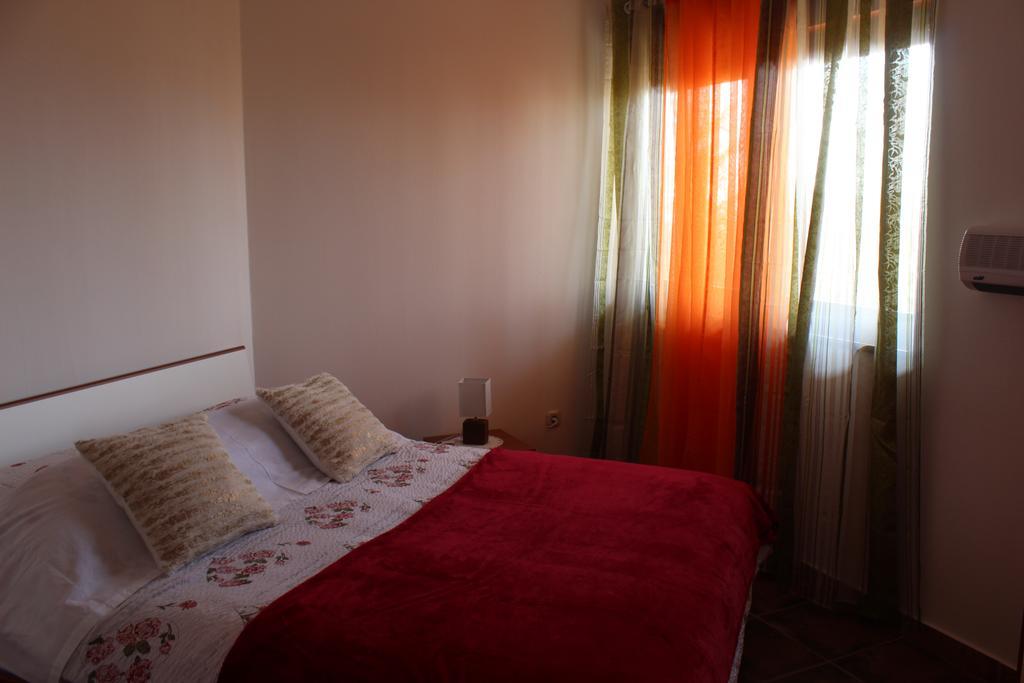 Apartment Mis Floura Fiume Esterno foto