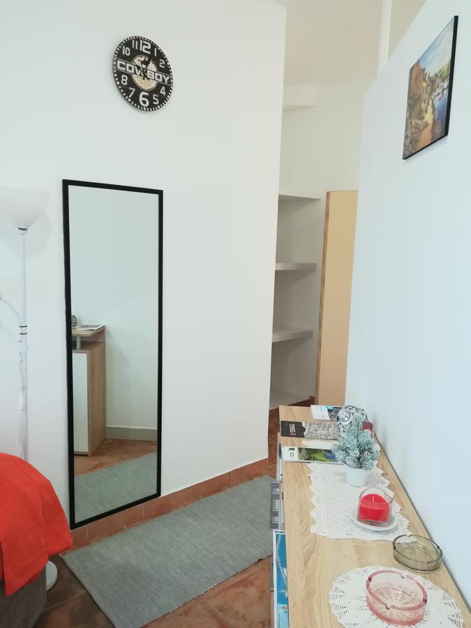 Apartment Mis Floura Fiume Esterno foto