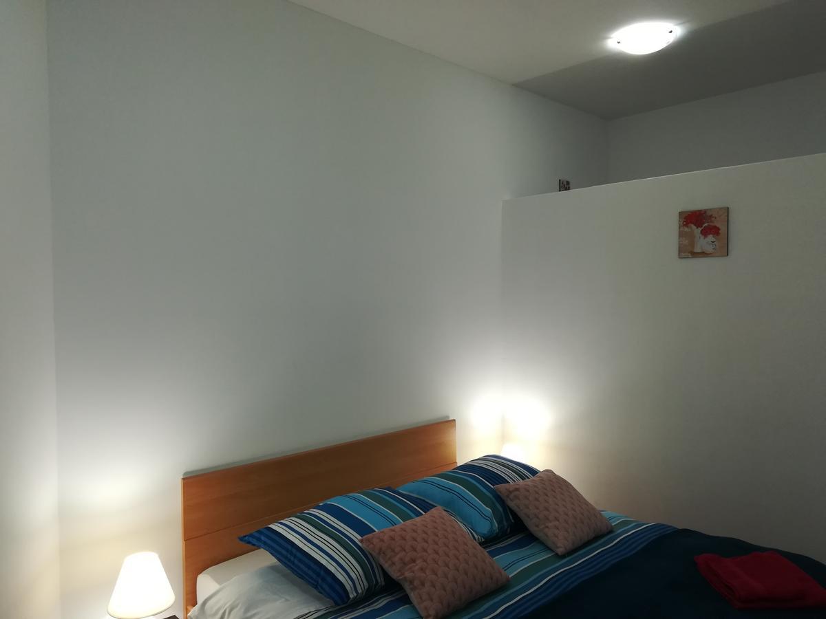Apartment Mis Floura Fiume Esterno foto