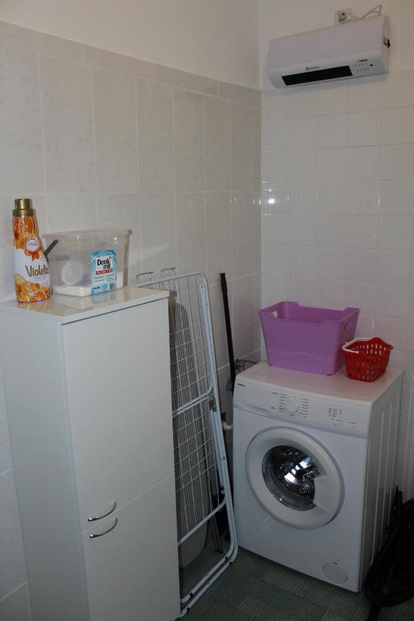 Apartment Mis Floura Fiume Esterno foto