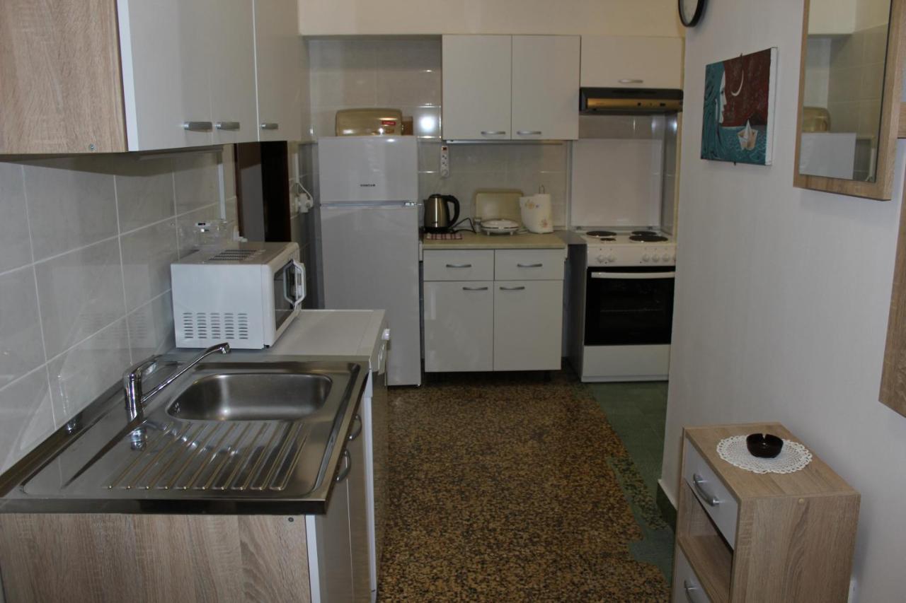 Apartment Mis Floura Fiume Esterno foto
